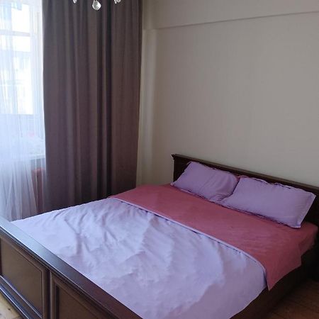 Квартира На Абая Almaty Bagian luar foto